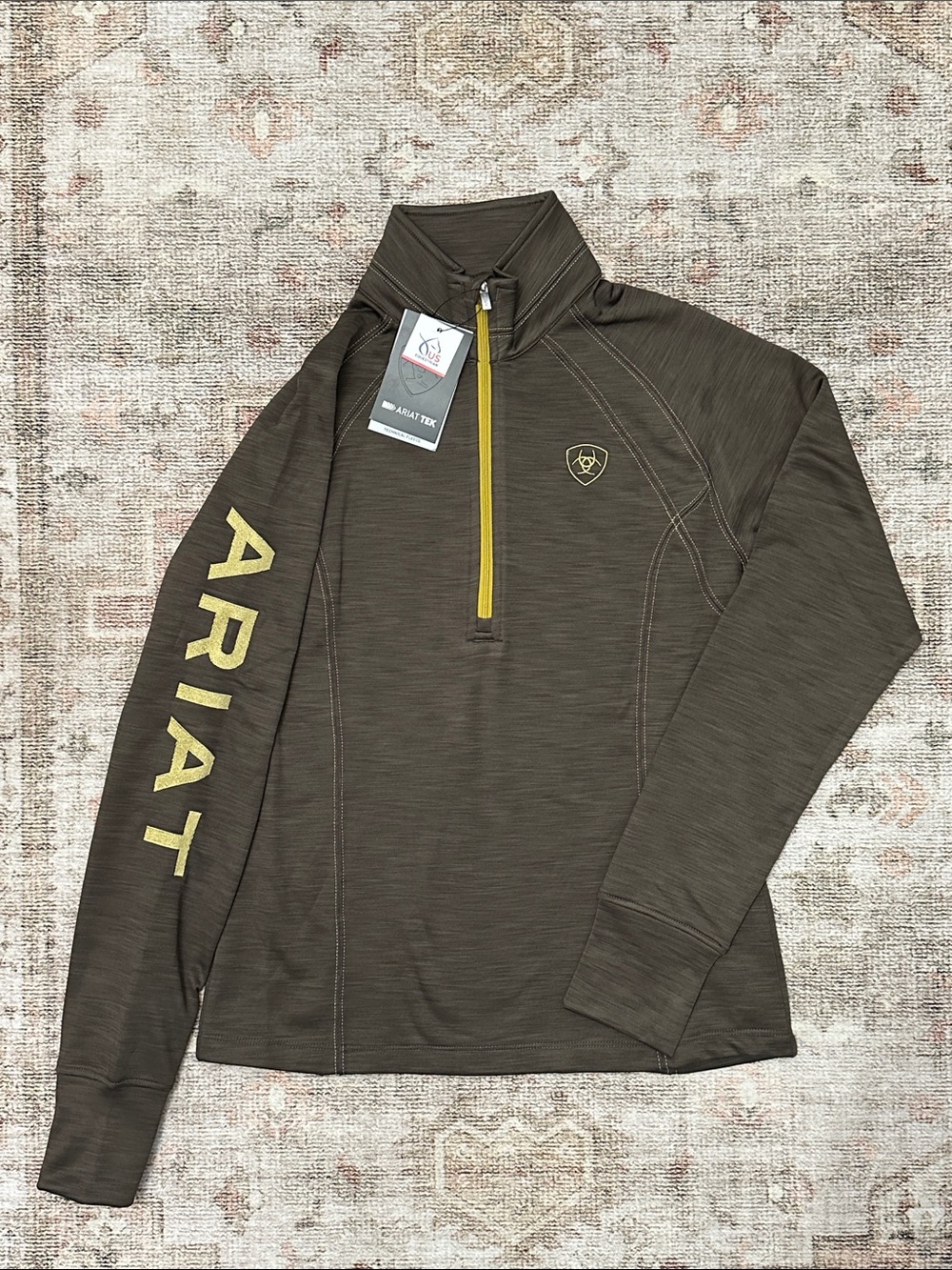 Woman’s Size Small NWTs Ariat Tek Team Canteen Green 1/2 Zip Sweatshirt